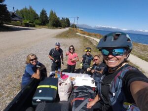 Happy-Mountain-Bikers-in-Bariloche