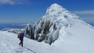 Cerro San Lorenzo mountaineering tour