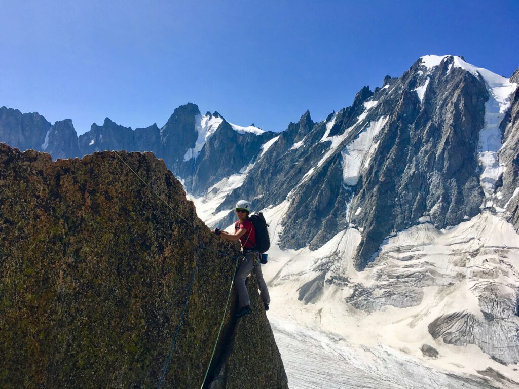 ridge-climbing-in-chamonix