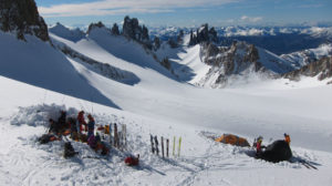 Patagoniatiptop ski camp