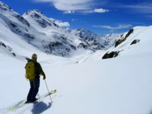 Skier ready for Monte Rosa Skitouring loop