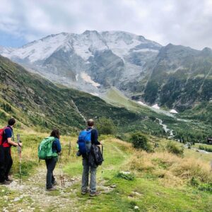 Tour-du-mont-blanc-hiking